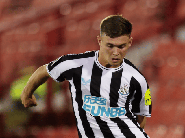Kyle Crossley in action for Newcastle United. 