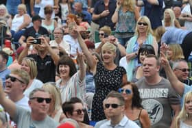 The crowd at Bents Park