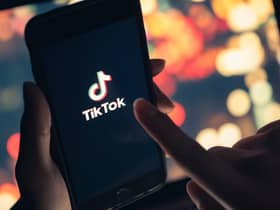 A new trend doing the rounds on Tiktok claims to improve your sleep by listening to  ‘colour noise’ 