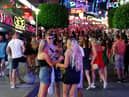 Brits on all-inclusive holidays in Spain face a cap on alcohol consumption (Photo: Getty Images)