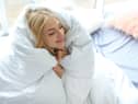 Keep warm and cosy in bed on winter days (photo: New Africa - stock.adobe.com)