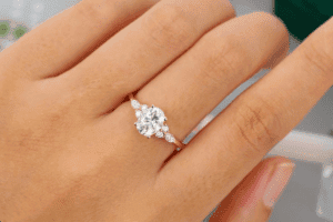 Using a non-diamond ring will work well for your budget (photo: pinterest)