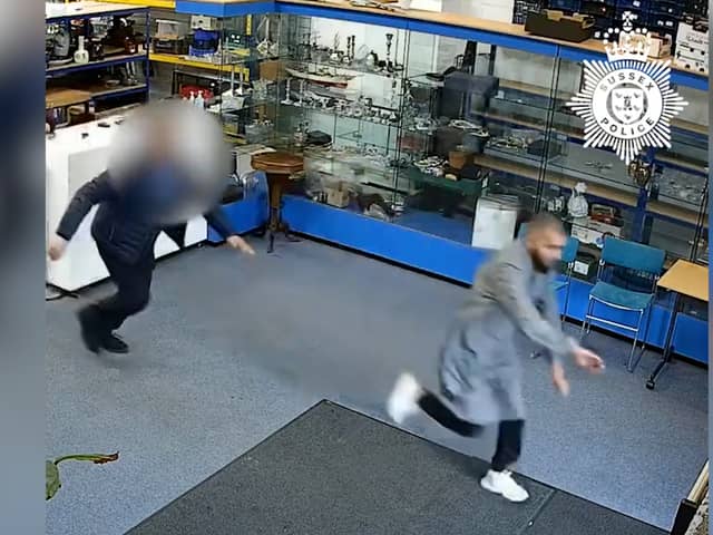 Thieves caught on camera robbing a jewellery store in East Sussex