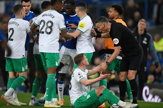 Newcastle United midfielder Sean Longstaff suffered an injury against Everton.
