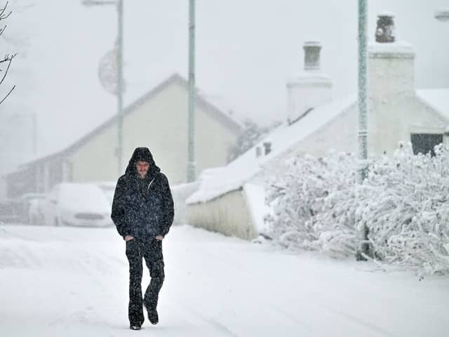 Will it be a white Christmas this year?  (Photo: Jeff J Mitchell/Getty Images)