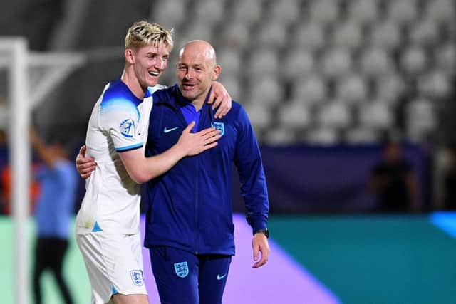 Newcastle United's Anthony Gordon and Lee Carsley with England Under-21 head coach Lee Carsley after the quarter-final win over Portugal. (Pic: Getty Images)
