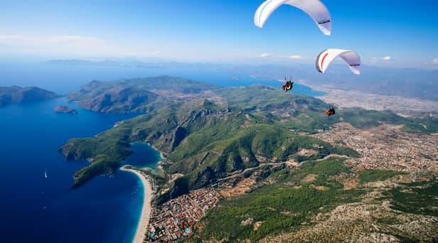 A British man died in a paragliding accident in Portugal