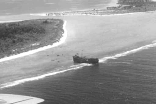 Norwich City ship wreck on the reef of Gardner Island. 