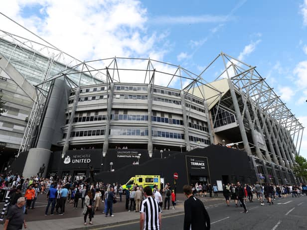 A general view outside the stadium as fans arrive prior to the Premier League match between Newcastle United and Manchester City at St. James Park on August 21, 2022 in Newcastle upon Tyne, England. (Photo by Clive Brunskill/Getty Images)