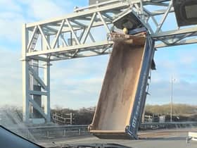 The lorry trailer stuck on a gantry between junction 17 at Cribbs Causeway and junction 18 at Avonmouth