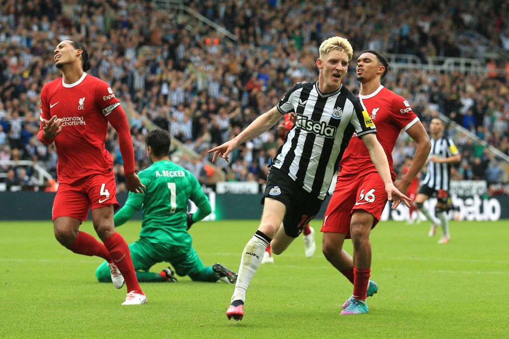 Newcastle United 1-0 Liverpool half-time player ratings Dazzling 8/10, nervy 6/10 and one 5/10