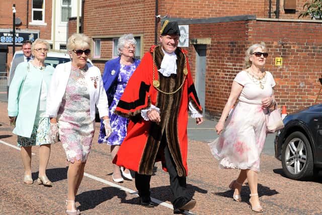 Cllr John McCabe, Mayor of South Tyneside, and Mayoress, Julie McCabe, at the Sunday Parade. Photo: South Tyneside Council.
