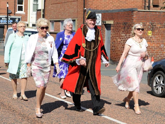 Cllr John McCabe, Mayor of South Tyneside, and Mayoress, Julie McCabe, at the Sunday Parade. Photo: South Tyneside Council.