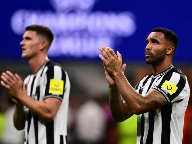 Newcastle United's English striker #09 Callum Wilson applauds supporters at the end of the UEFA Champions League 1st round group F football match between AC Milan and Newcastle at the San Siro stadium in Milan on September 19, 2023. (Photo by Marco BERTORELLO / AFP) 