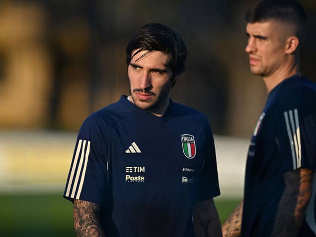 Sandro Tonali while training with the Italy national team.  