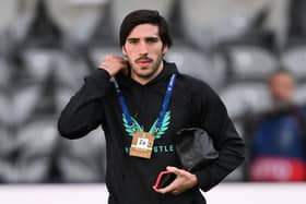 Sandro Tonali of Newcastle United arrives at the stadium prior to the UEFA Champions League match between Newcastle United FC and Paris Saint-Germain at St. James Park on October 04, 2023 in Newcastle upon Tyne, England. (Photo by Stu Forster/Getty Images)