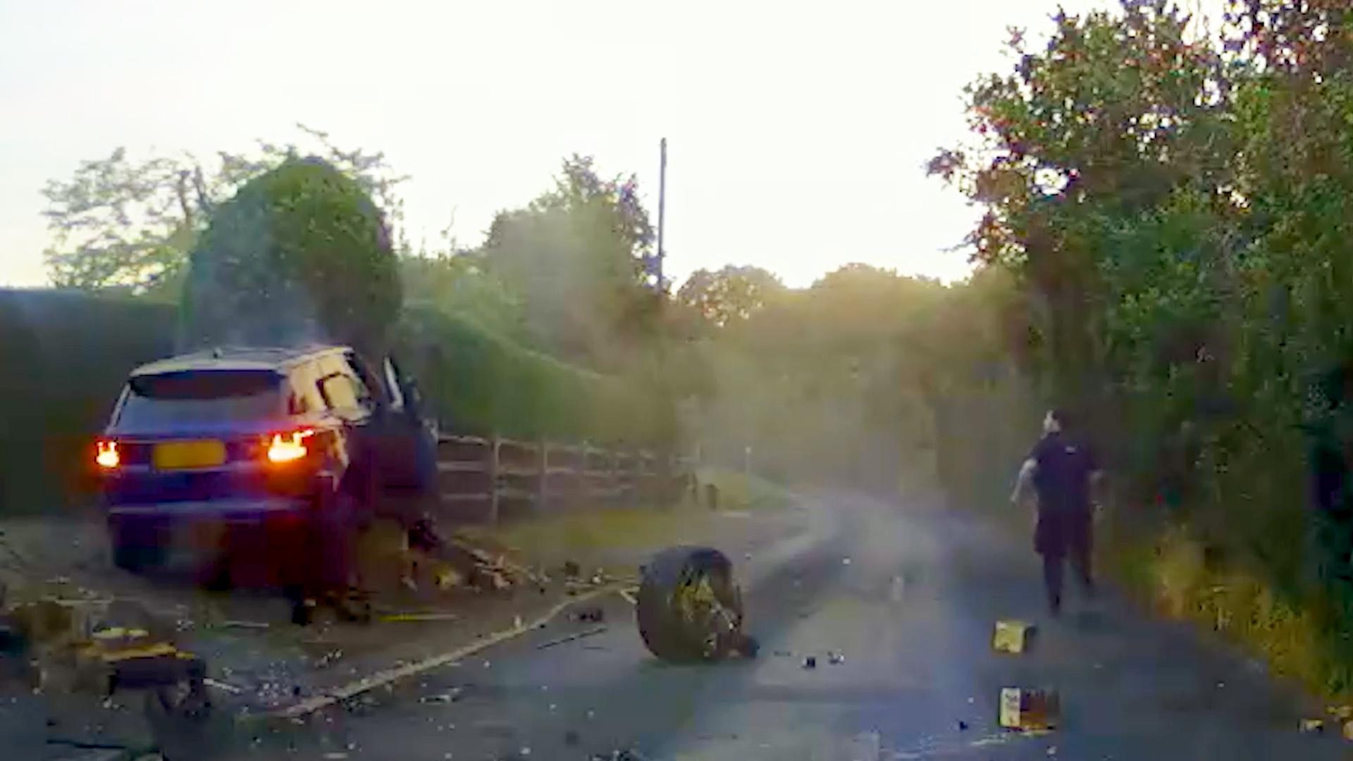 Surrey car thief: Man jailed after crashing stolen Range Rover in police chase - Vimarsana News