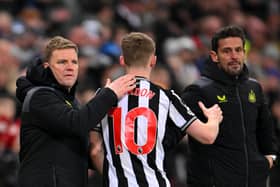 Newcastle United head coach Eddie Howe and Anthony Gordon. 