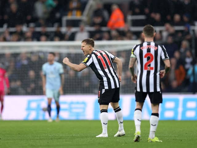 Matt Ritchie of Newcastle United celebrates scoring his team's second goal during the Premier League match between Newcastle United and AFC Bournemouth at St. James Park on February 17, 2024 in Newcastle upon Tyne, England. (Photo by George Wood/Getty Images)