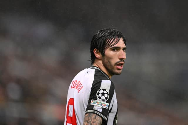 Sandro Tonali in action for Newcastle United. 