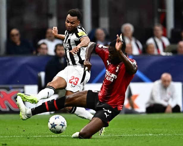 Newcastle United's English midfielder #23 Jacob Murphy fights for the ball with AC Milan's British defender #23 Fikayo Tomori during the UEFA Champions League 1st round group F football match between AC Milan and Newcastle at the San Siro stadium in Milan on September 19, 2023. (Photo by GABRIEL BOUYS / AFP) (Photo by GABRIEL BOUYS/AFP via Getty Images)