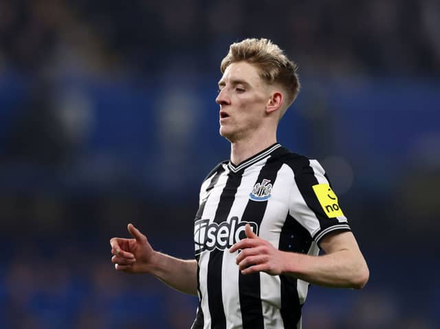 Anthony Gordon was injured during Newcastle United's defeat against Chelsea on Monday night. He isn't expected to feature against Man City this weekend.