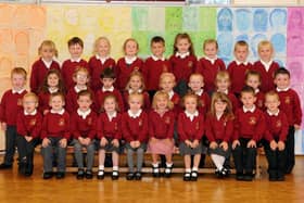 Such a lovely photo from Valley View Primary School in 2014 and it shows Mrs Riches reception class.