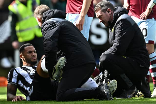 Jamaal Lascelles suffered a knee injury. 