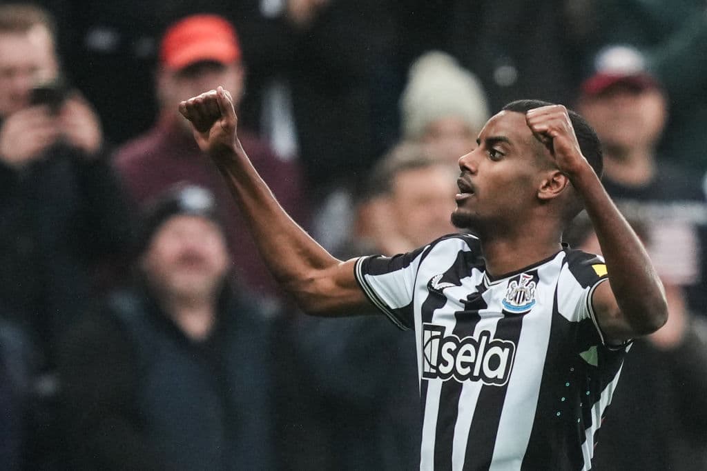 Care Less Player Newcastle United player ratings v Everton: 'Quality' 8/10 & 'careless ...