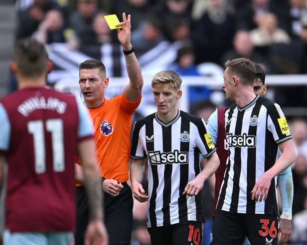 Rob Jones sent Anthony Gordon off against West Ham United. 