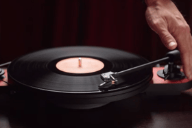 Vinyl record player