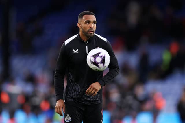 Callum Wilson of Newcastle United warms up prior to the Premier League match between Crystal Palace and Newcastle United at Selhurst Park on April 24, 2024 in London, England. (Photo by Ryan Pierse/Getty Images)