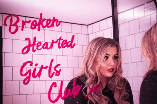 Singer-songwriter Lauren Amour is set to release her first single of 2024. 'Broken Hearted Girls Club' is set to release this Friday.