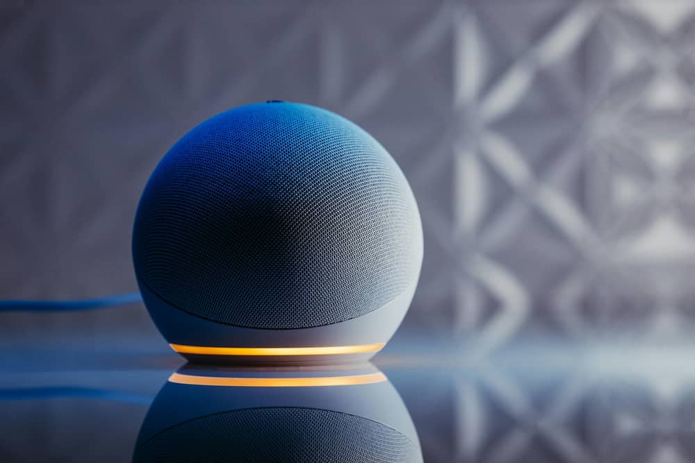 Expert reveals why we shouldn't rely on voice assistants for medical advice. (Photo: Pexels, Jonathan Borba)