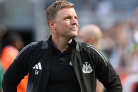 Eddie Howe manager of Newcastle United looks on during the Pre-Season Friendly between Newcastle United and Stade Brestois  at St James' Park on August 10, 2024 in Newcastle upon Tyne, England. (Photo by Nigel Roddis/Getty Images)