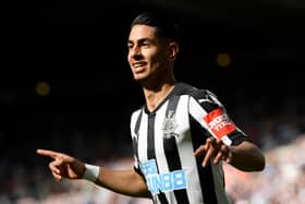 Ayoze Perez is on the verge of completing a move to a huge Spanish club.