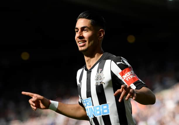 Ayoze Perez is on the verge of completing a move to a huge Spanish club.