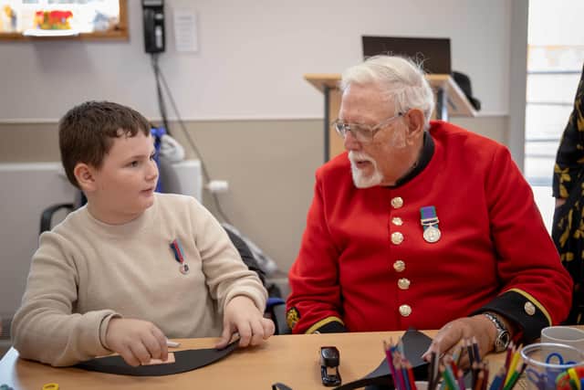 Alfie Henderson got to meet British Army veteran Peter during a visit to Royal Hospital Chelsea.