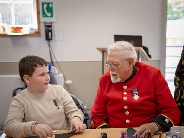 Alfie Henderson got to meet British Army veteran Peter during a visit to Royal Hospital Chelsea.