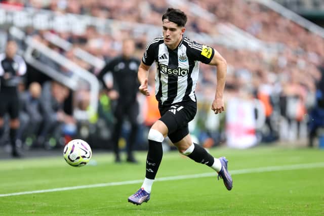 Tino Livramento playing for Newcastle United. 
