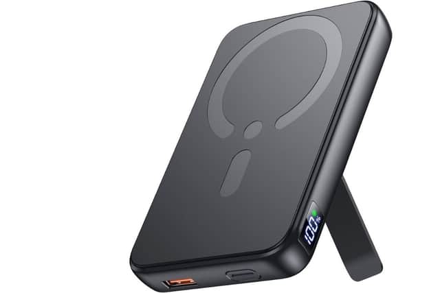 Eissix 12,000mAh Wireless Magsafe Power Bank
