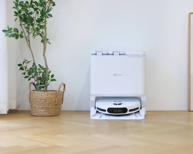 The Ezviz RS20 Pro sits in a smart-looking multi-function base