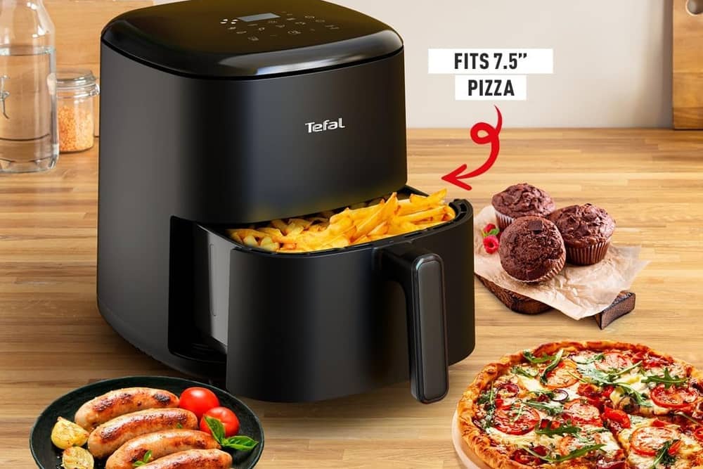The Tefal Easy Fry Max has a great capacity considering its size