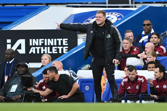 Eddie Howe, Manager of Newcastle United, gives the team instructions during the Premier League match between Chelsea FC and Newcastle United FC at Stamford Bridge on October 27, 2024 in London, England. (Photo by Mike Hewitt/Getty Images)