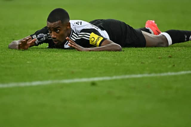Newcastle United's Swedish striker #14 Alexander Isak reacts after missing a chance during the English Premier League football match between Newcastle United and West Ham United at St James' Park. (Photo by Paul ELLIS / AFP))