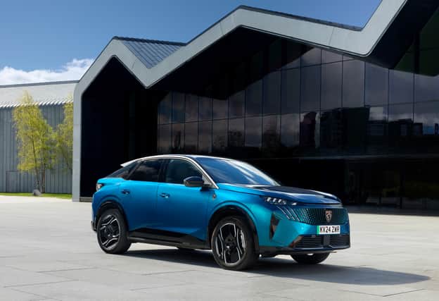 The new Peugeot e-3008