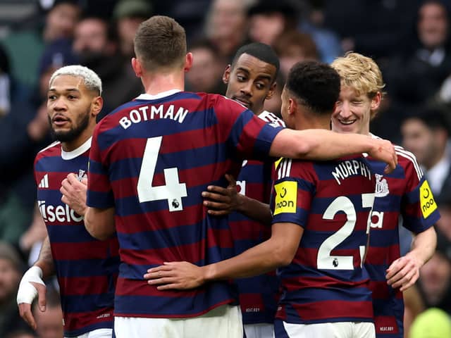 Alexander Isak of Newcastle United celebrates scoring his team's second goal with teammates Sven Botman, Jacob Murphy and Anthony Gordon during the Premier League match between Tottenham Hotspur FC and Newcastle United FC at Tottenham Hotspur Stadium on January 04, 2025 in London, England. (Photo by Alex Pantling/Getty Images)