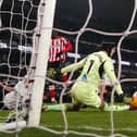 Eliezer Mayenda scores Sunderland's winning goal 