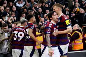 Sandro Tonali of Newcastle United celebrates scoring his team's third goal with teammates during the Premier League match between Southampton FC and Newcastle United FC at St Mary's Stadium on January 25, 2025 in Southampton, England. (Photo by Eddie Keogh/Getty Images)