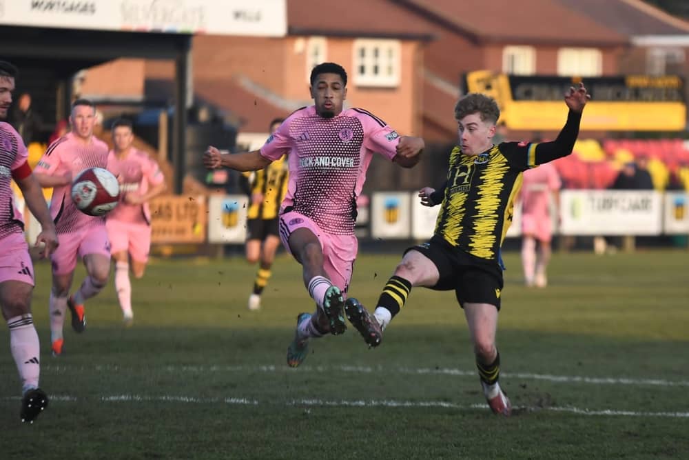 Hebburn Town battled a 1-1 draw with Macclesfield (photo Tyler Lopes)